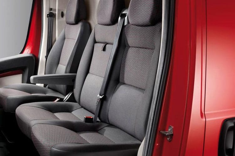 3813179 2.2 BlueHDi 140 H1 Van Enterprise